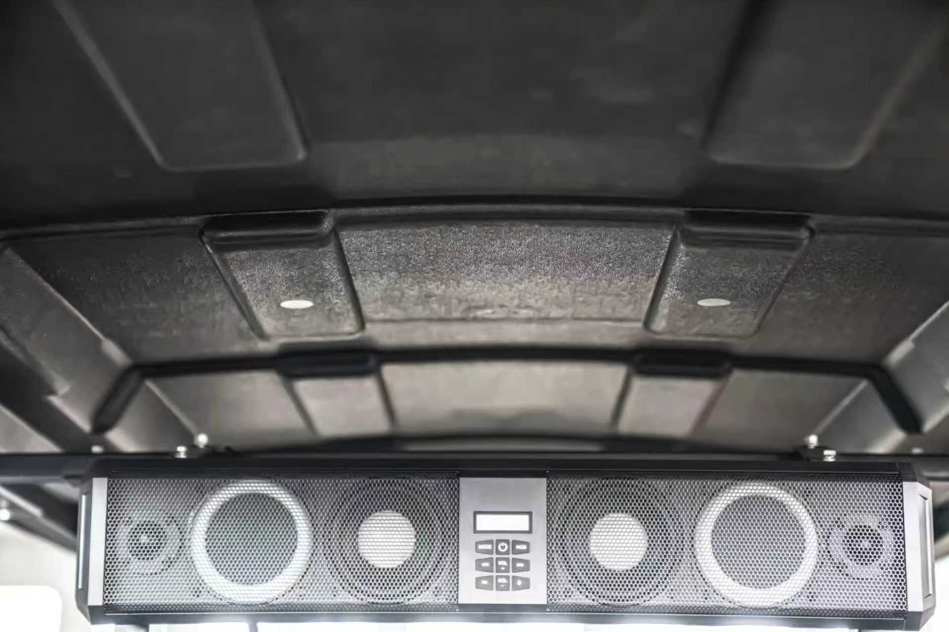V8 Thumbnail 6